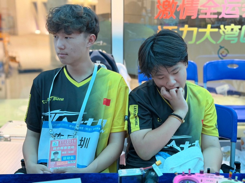 小白、果果，